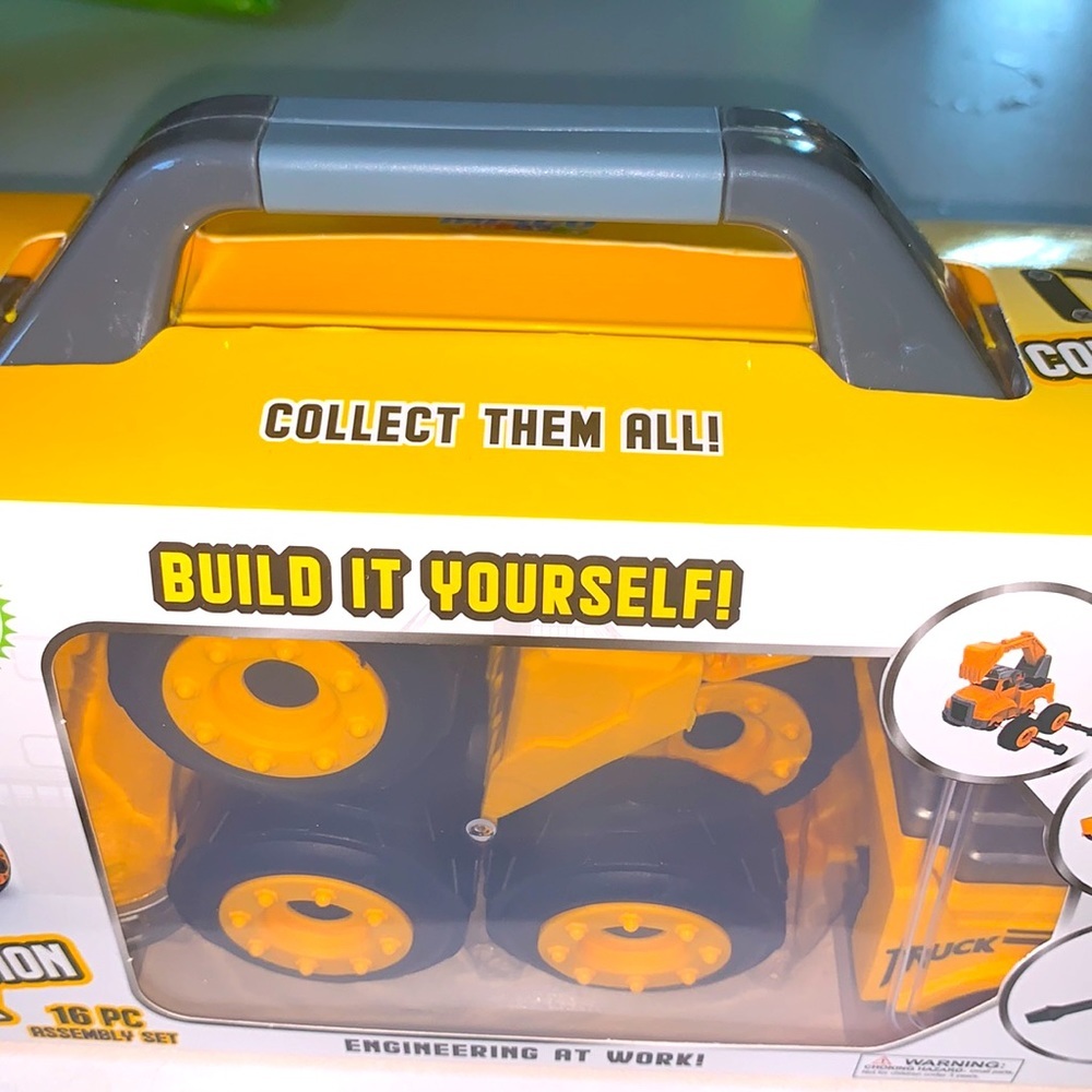 New in the Box DIY CONSTRUCTION TRUCK FOR Ages 6+ by MISCO TOYS - Picture 6 of 10